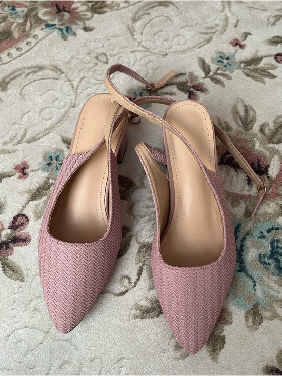 Shoes - Women's Pink Slingback Pointed-Toe Heels